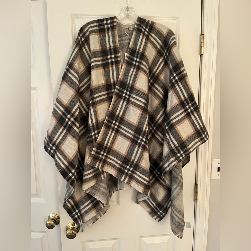 LOFT Plaid Sweater Wrap - Picture 4 of 8